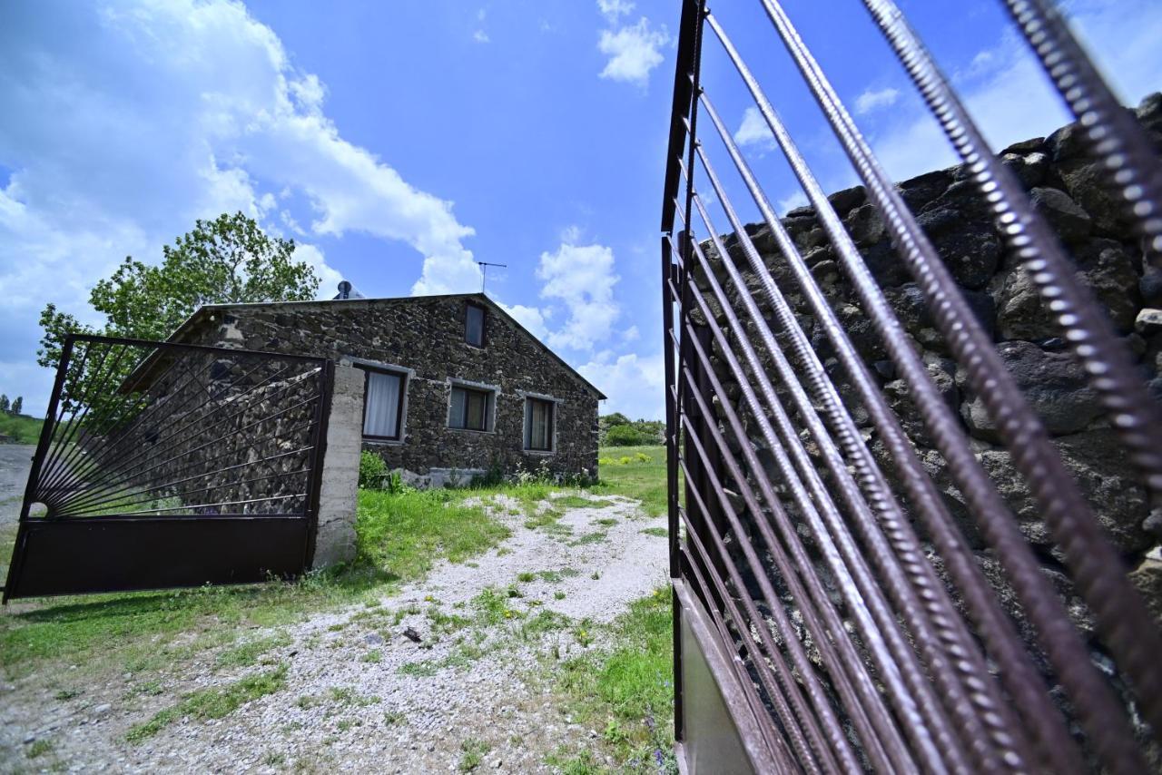 Sevan Tarsus Guesthouse Tsovazard Kültér fotó